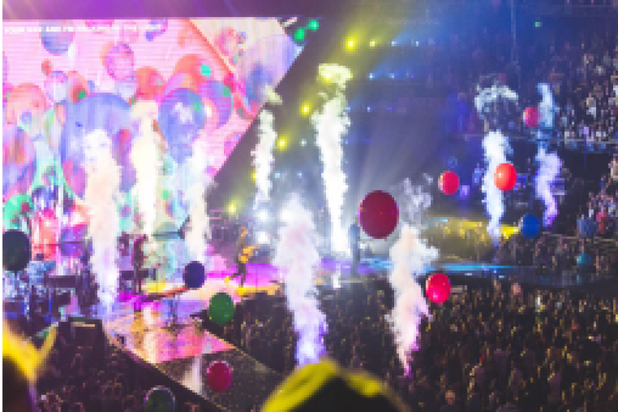 درس خاص لركوب الأمواج في هنتنغتون بيتش